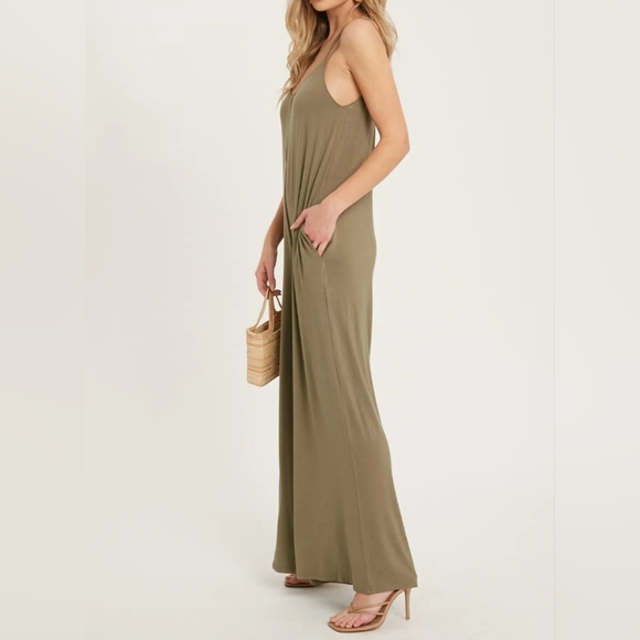 #01 FINAL PRICE 🛑L FABULOUS Criss-Cross Back Wide Leg Jumpsuit - Picture 13 of 16